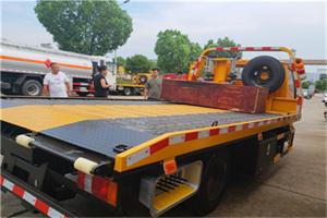 逊克附近拖车电话号码服务