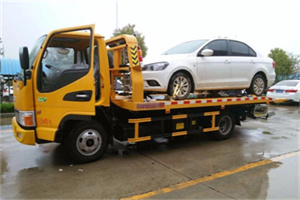 逊克附近拖车救援24小时服务热线